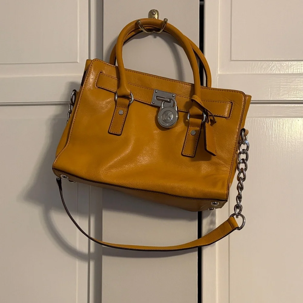 Michael Kors Golden Yellow Leather East West Hamilton Satchel Handbag - Picture 13 of 16